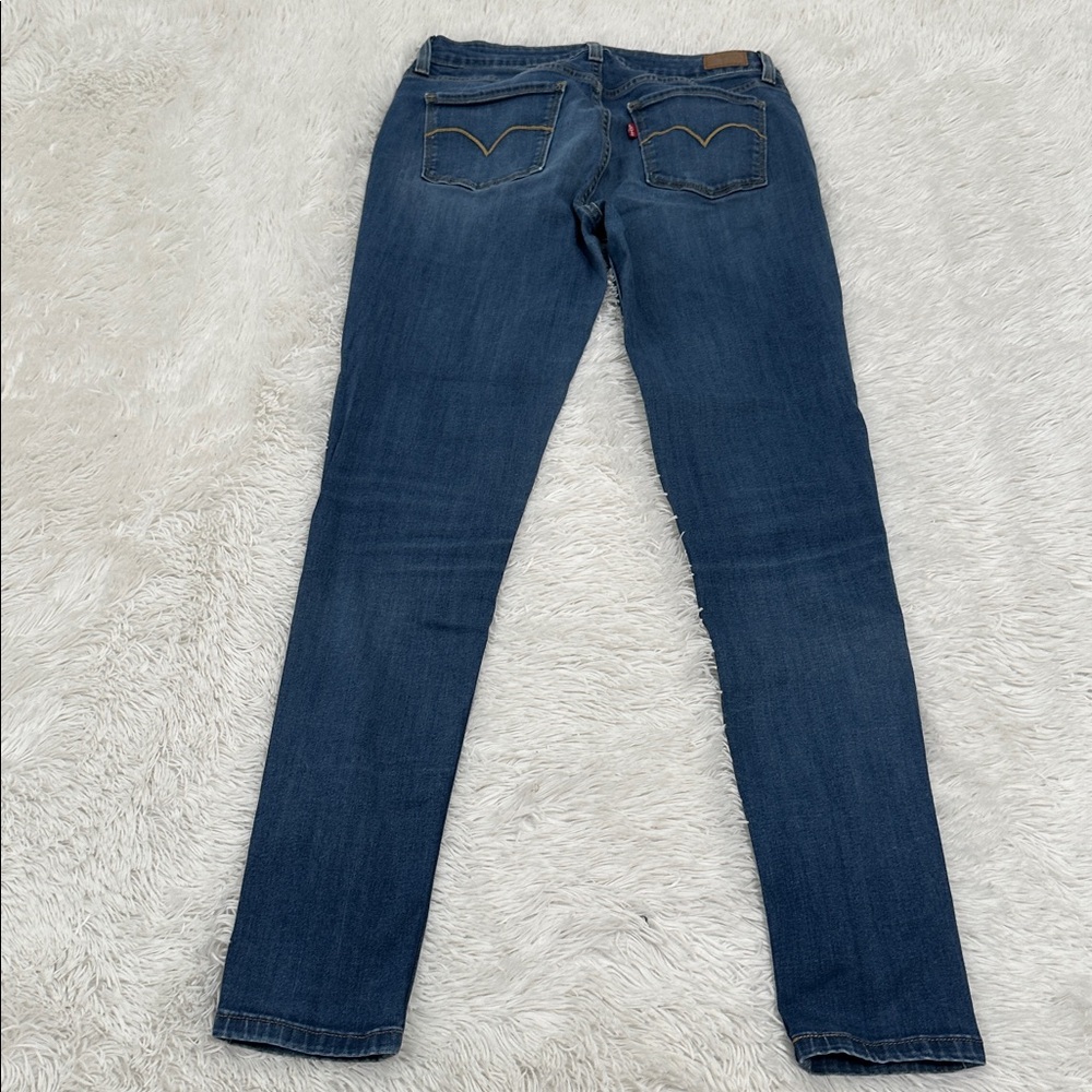 Levi's Women's Skinny Jeans - Medium Blue Wash - Picture 2 of 5